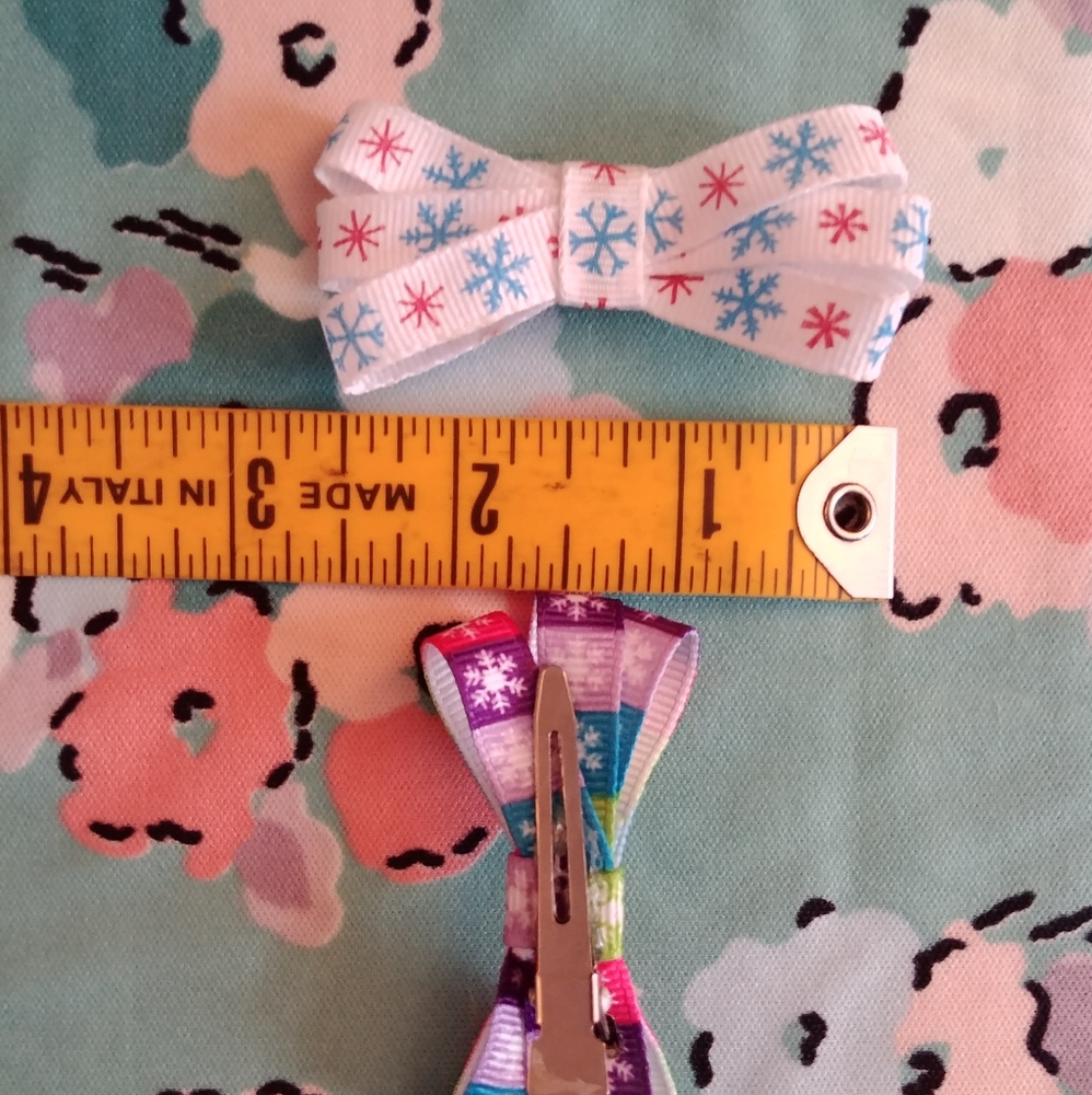 2 Snowflake bows - Picture 2 of 2